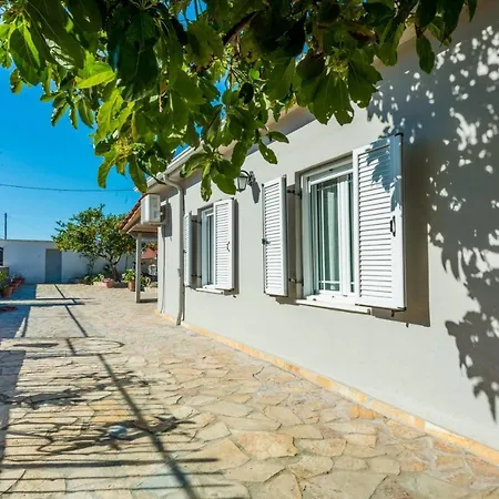 Tselepis House
